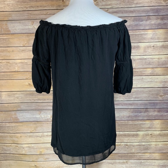 Lulu's Black White Embroidered Off Shoulder Blouse - Picture 2 of 8